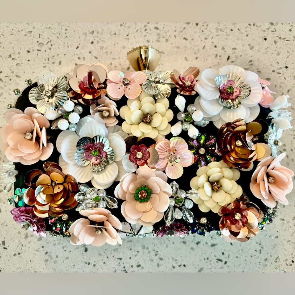 Stunningly Elegant floral Embellished Clutch from Dubai - Picture 2 of 11